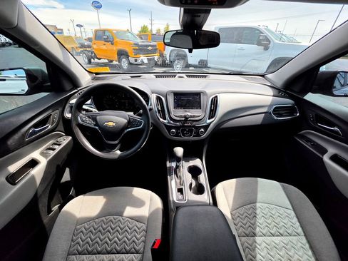 Used 2023 Chevrolet Equinox LS FWD image 13