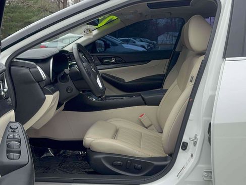 Used 2023 Nissan Maxima Platinum w/ Sport Mat Group image 14