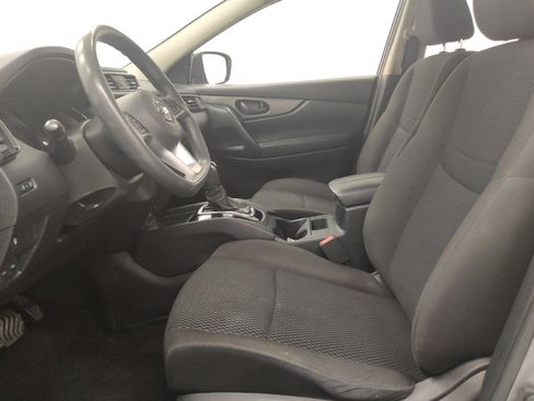 Used 2020 Nissan Rogue Sport S w/ Appearance Package FWD image 17