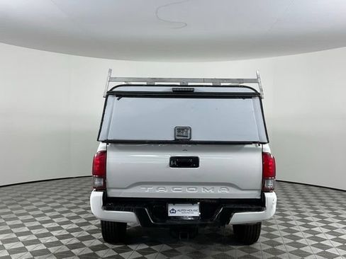 Used 2022 Toyota Tacoma SR RWD image 6