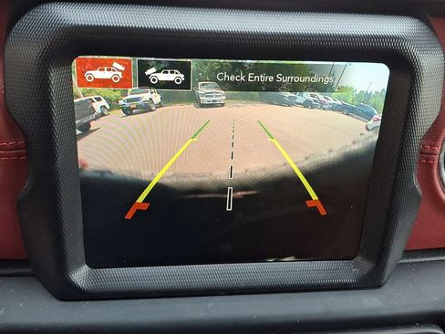 Certified 2023 Jeep Wrangler Unlimited Rubicon 4xe AWD/4WD image 18