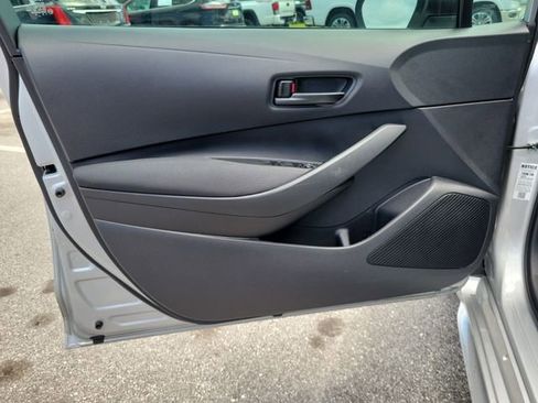 Used 2023 Toyota Corolla LE image 18