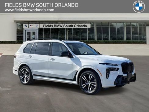 Used 2023 BMW X7 M60i image 1