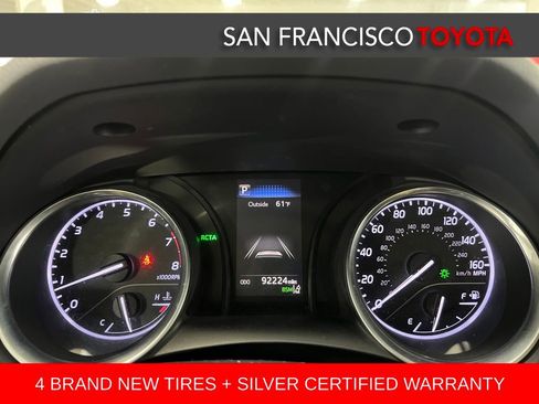 Certified 2018 Toyota Camry LE image 31