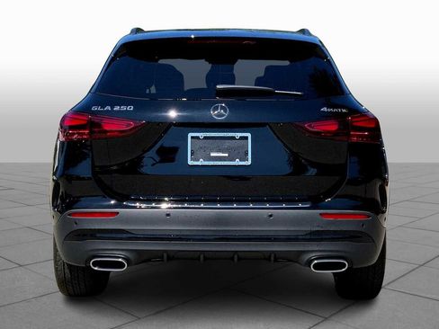 Certified 2026 Mercedes-Benz GLA 250 4MATIC image 4