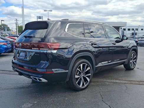 Certified 2025 Volkswagen Atlas SEL Premium R-Line image 6