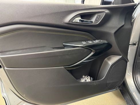 New 2026 Chevrolet Trax LT w/ Driver Confidence Package FWD image 8
