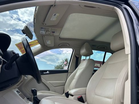 Used 2014 Volkswagen Tiguan SEL FWD image 15