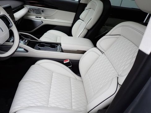 New 2026 Lincoln Nautilus Black Label w/ Jet Appearance Package image 15