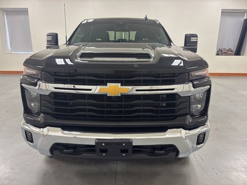 Used 2024 Chevrolet Silverado 2500 LT w/ All Star Edition image 3