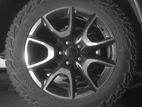 Used 2025 Jeep Compass Trailhawk AWD/4WD image 15