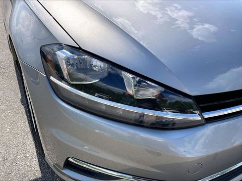 Used 2020 Volkswagen Golf 4-Door FWD image 28