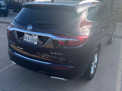 Used 2021 Buick Enclave Avenir FWD image 3