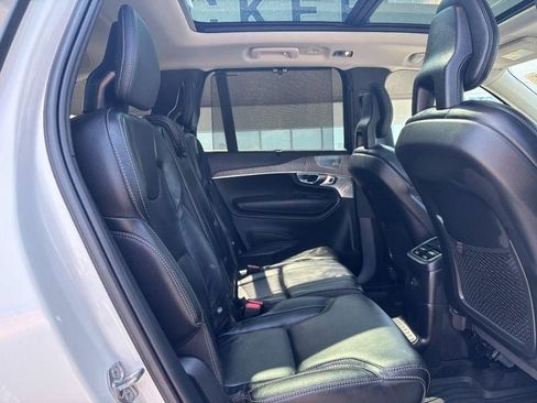 Used 2022 Volvo XC90 T8 Inscription w/ Advanced Package image 10