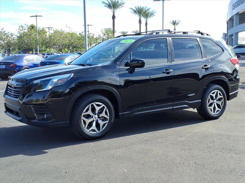 Certified 2023 Subaru Forester Premium image 2