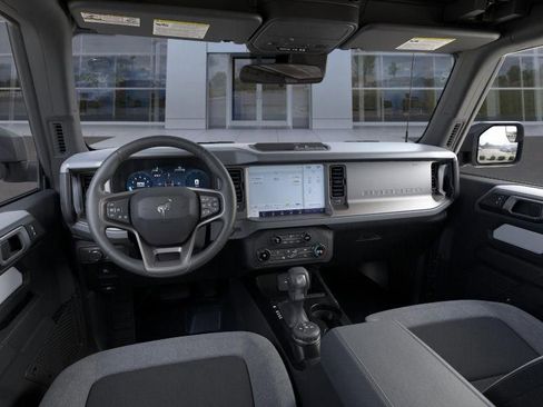 New 2026 Ford Bronco 2-Door AWD/4WD image 9