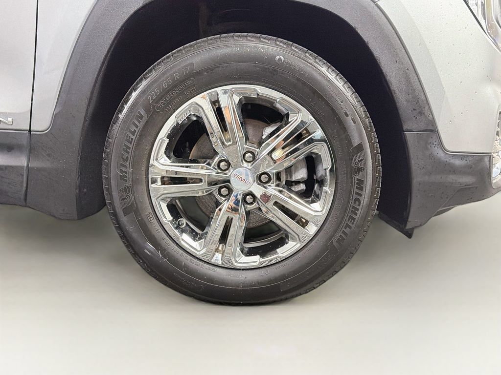 Used 2023 GMC Terrain SLE w/ Driver Convenience Package FWD image 32