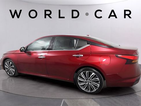 Used 2023 Nissan Altima 2.5 SL image 5