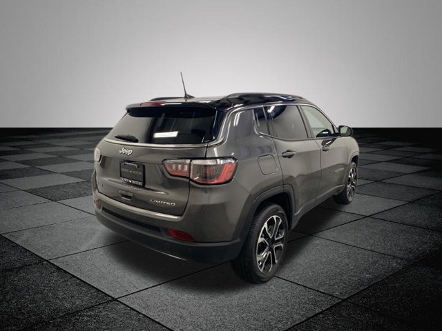 Used 2023 Jeep Compass Limited w/ Sun and Sound Group AWD/4WD image 7