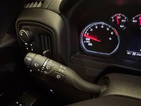 Used 2024 Chevrolet Silverado 1500 Custom Trail Boss image 12