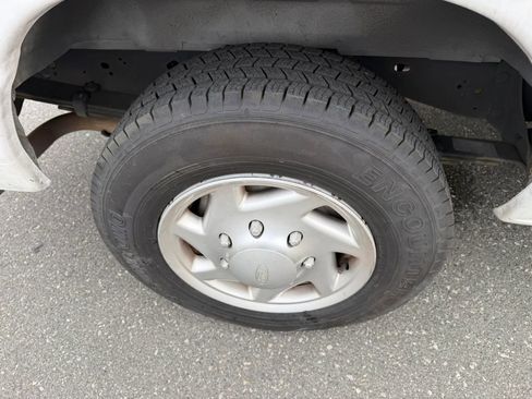 Used 2014 Ford E-150 and Econoline 150 w/ Commercial Cargo Van Package image 28