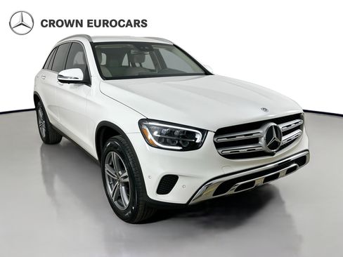 Used 2022 Mercedes-Benz GLC 300 4MATIC image 3
