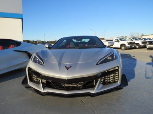 New 2026 Chevrolet Corvette Z06 image 3