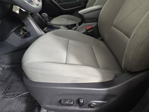 Used 2017 Hyundai Santa Fe Sport image 30