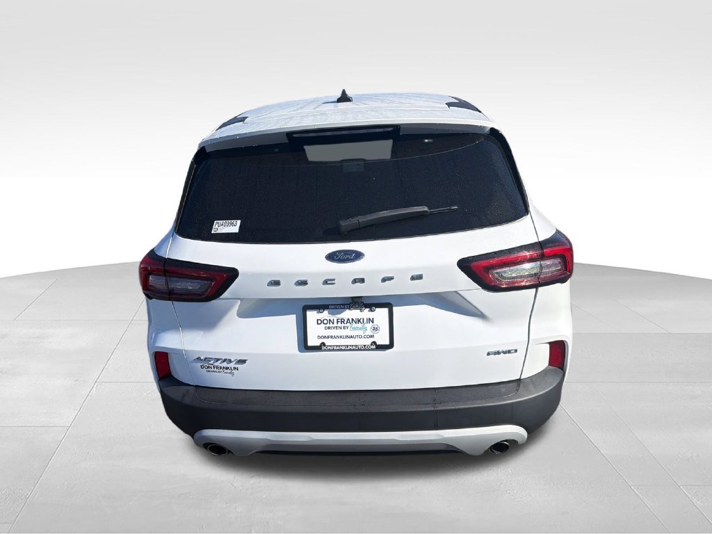 Used 2023 Ford Escape Active AWD/4WD image 4