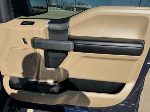 Used 2017 Ford F150 XLT w/ Equipment Group 302A Luxury image 44