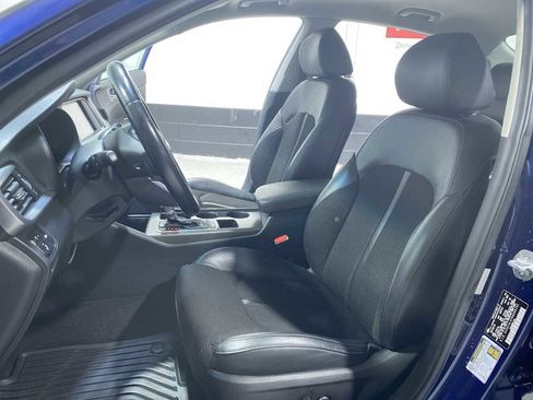 Used 2019 Kia Optima S image 11