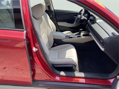 Used 2024 Honda Accord EX image 31