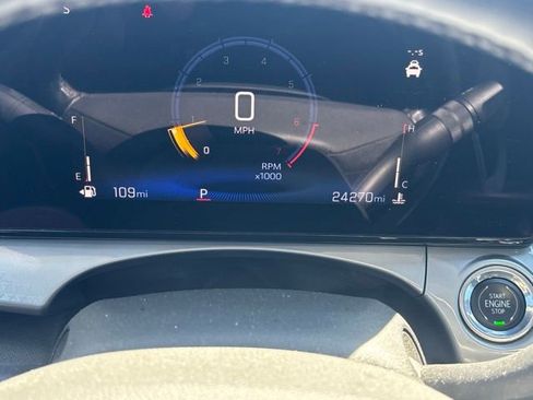 Certified 2024 Chevrolet Trax LT w/ Driver Confidence Package FWD image 24