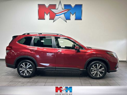 Used 2024 Subaru Forester Limited AWD/4WD image 1