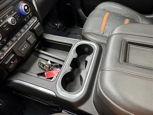 Used 2020 GMC Sierra 1500 AT4 w/ AT4 Premium Package image 18