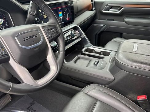 Used 2025 GMC Sierra 2500 Denali image 10