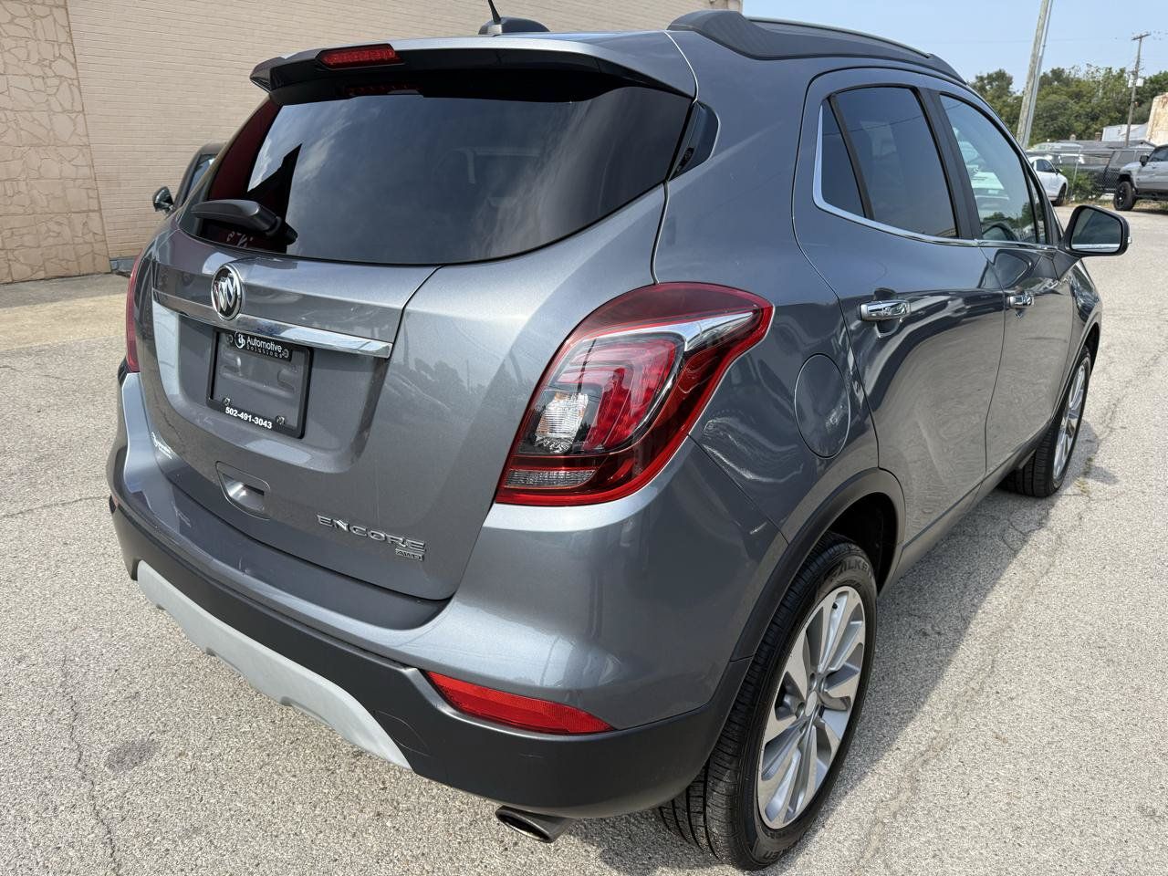 Used 2019 Buick Encore Preferred AWD/4WD image 8