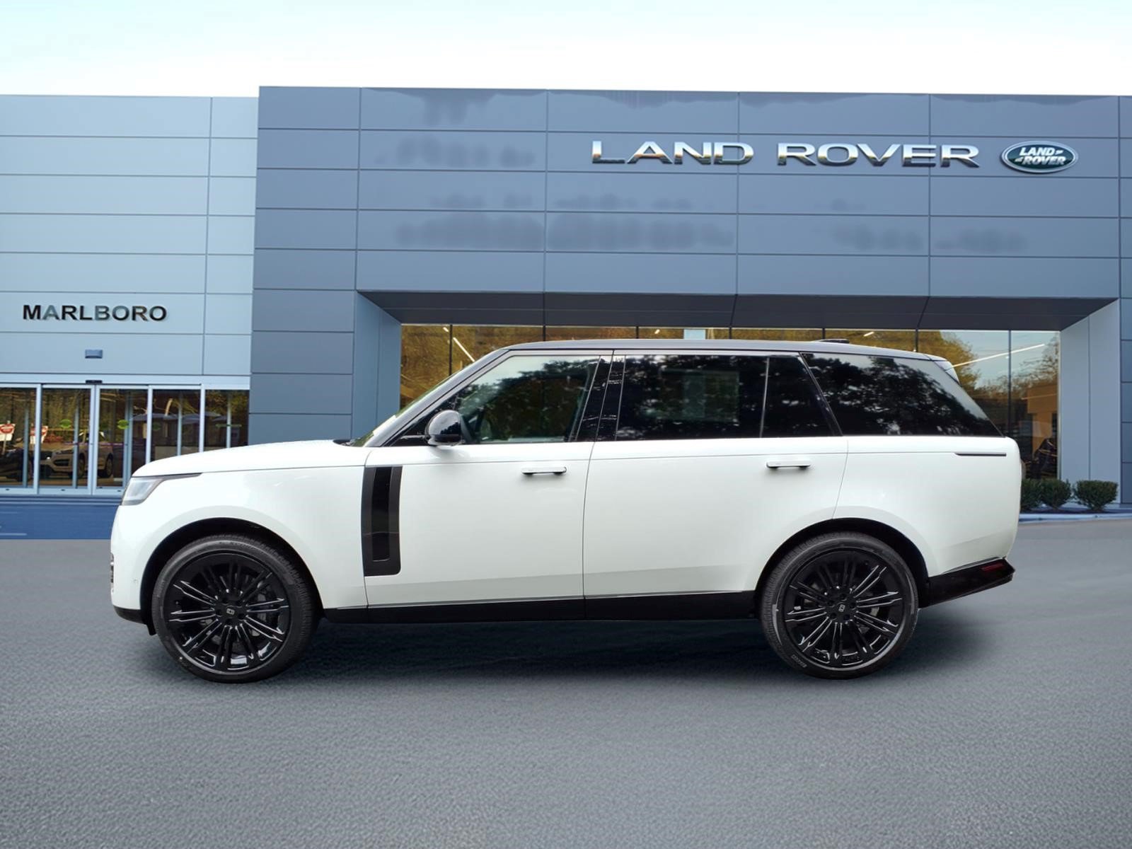 New 2027 Land Rover Range Rover Long Wheelbase SE AWD/4WD image 6
