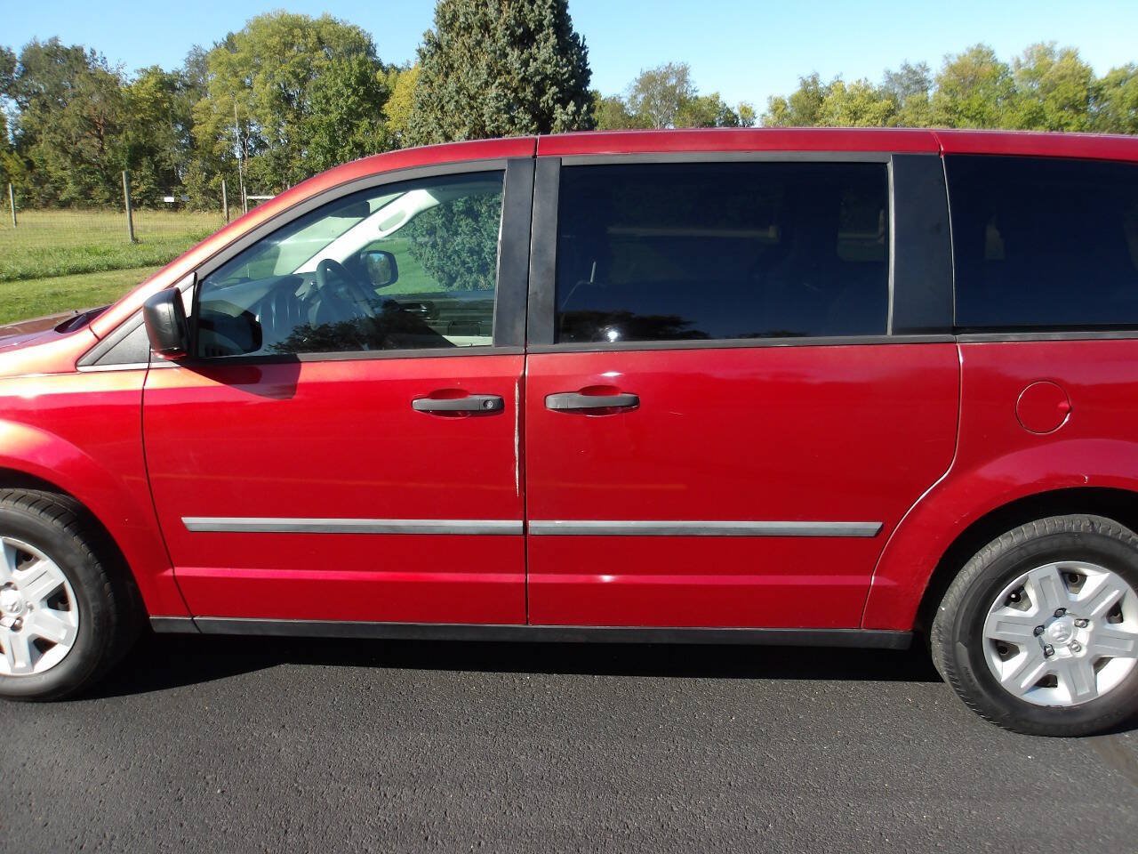 Used 2008 Dodge Grand Caravan SE FWD image 32