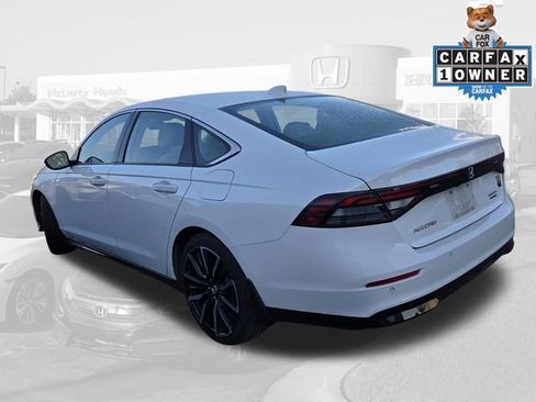 Used 2023 Honda Accord Touring image 3