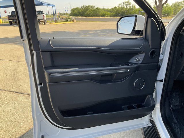Used 2024 Ford Expedition Max XLT AWD/4WD image 7