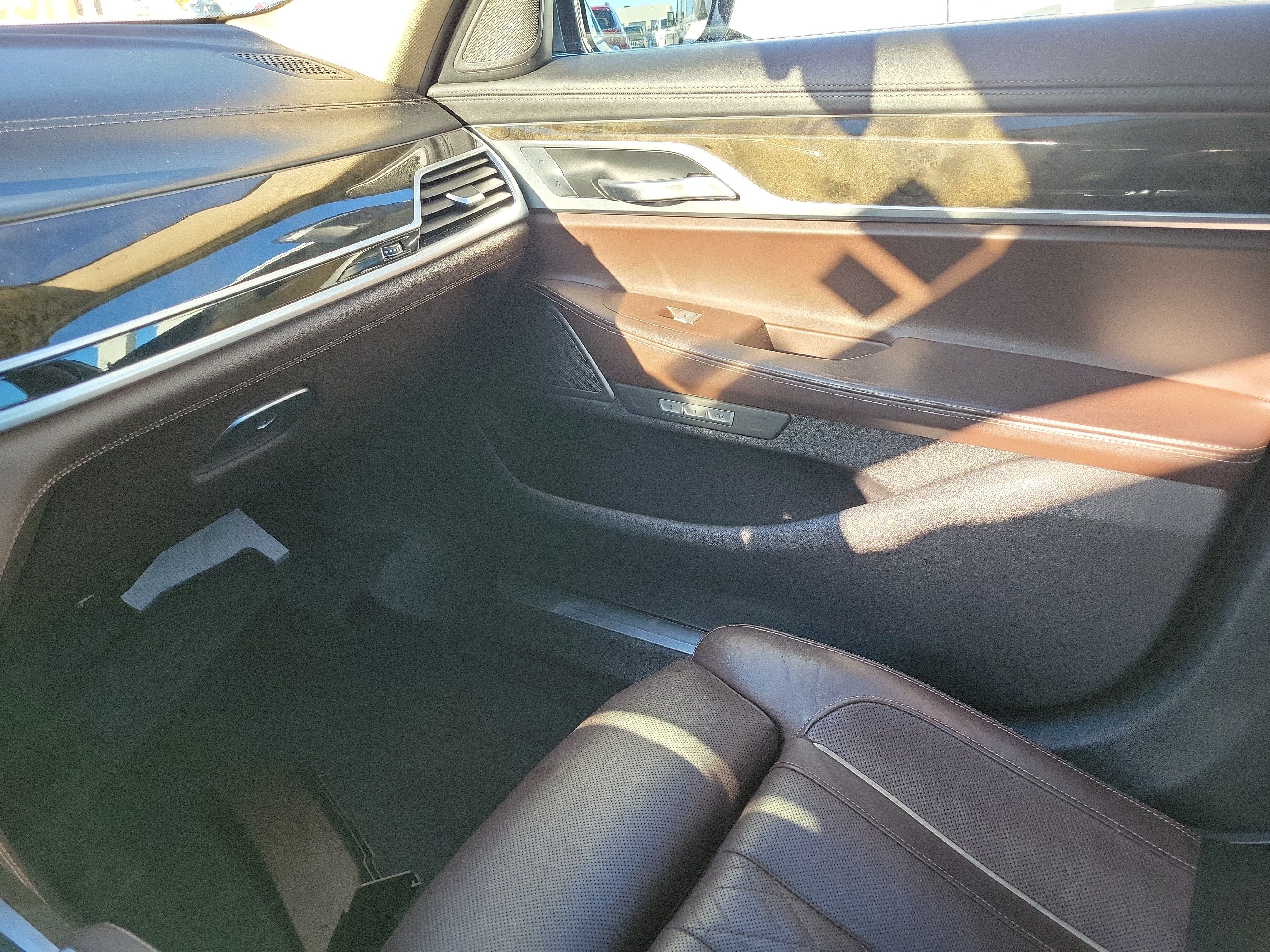 Used 2016 BMW 740i RWD image 23