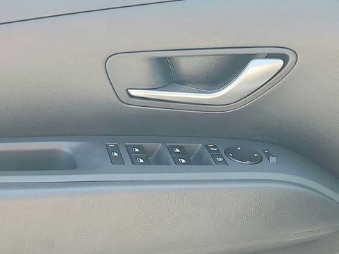 Used 2025 Hyundai Santa Cruz SE FWD image 35