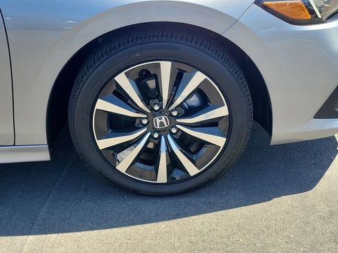 Used 2024 Honda Civic EX image 5