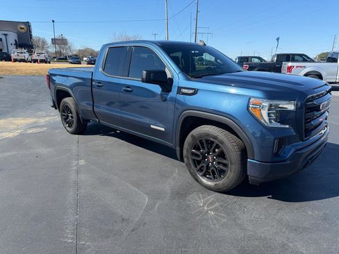 Used 2019 GMC Sierra 1500 Elevation w/ Elevation Value Package image 3