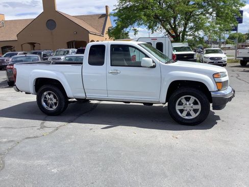 Used 2011 GMC Canyon SLE AWD/4WD image 9