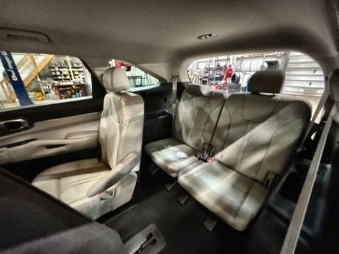 Certified 2023 Kia Sorento EX image 27