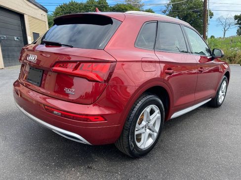 Used 2018 Audi Q5 2.0T Premium w/ Convenience Package AWD/4WD image 3