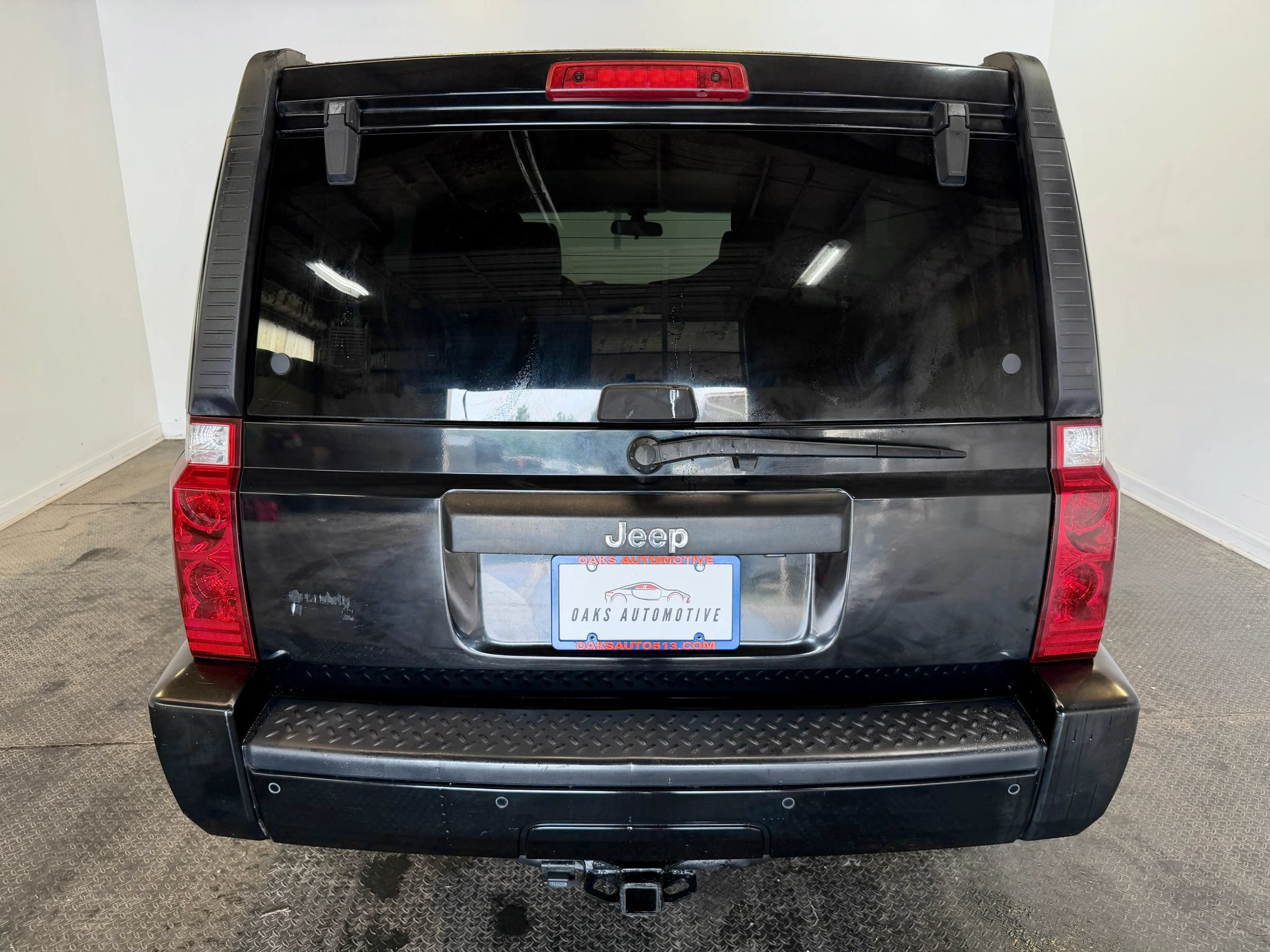 Used 2007 Jeep Commander Sport RWD image 6