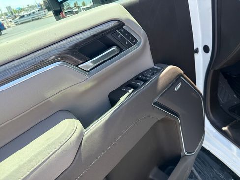 New 2026 Chevrolet Silverado 2500 LTZ w/ LTZ Convenience Package AWD/4WD image 14